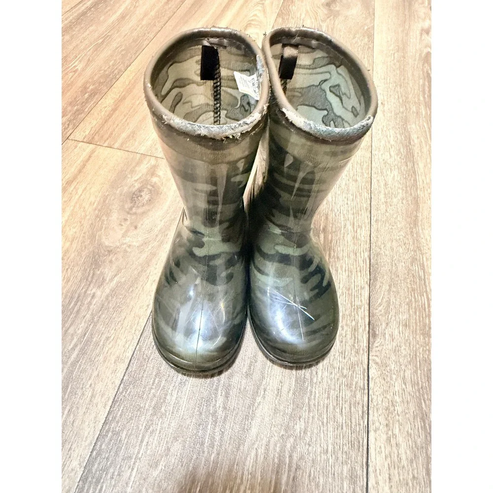 Carter's Bruce Camo Rain Boots Toddler Boys Size 7M Green Camouflage CS22Q09H